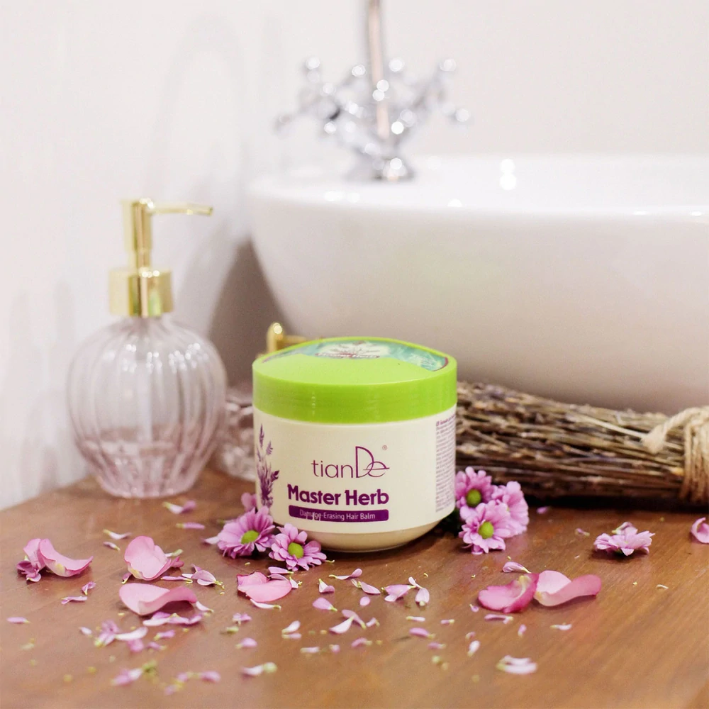tianDe krémový balzam proti vypadávaniu vlasov Master Herb 500 g