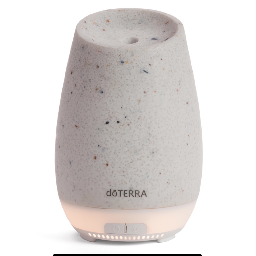 DoTERRA Roam difúzer + DoTERRA Trio esenciálnych olejov 3x5ml