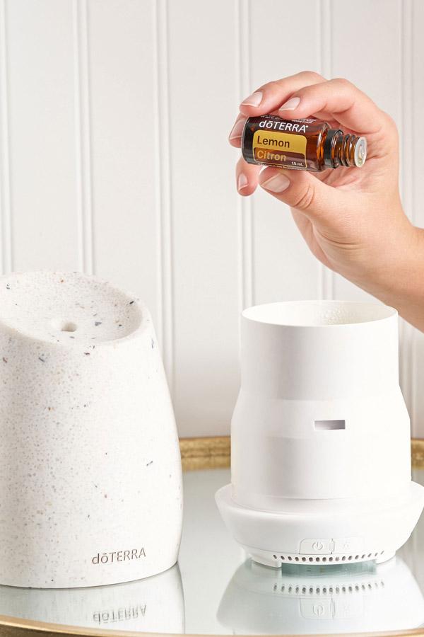 DoTERRA Roam difúzer + DoTERRA Trio esenciálnych olejov 3x5ml