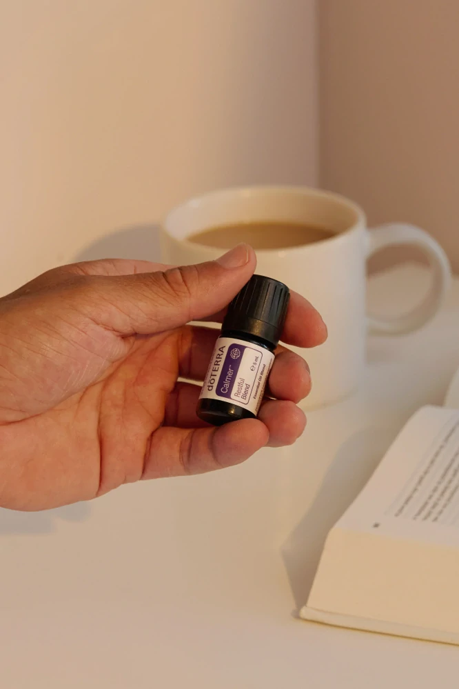 dōTERRA difuzér Tučniak a dōTERRA Calmer 5 ml